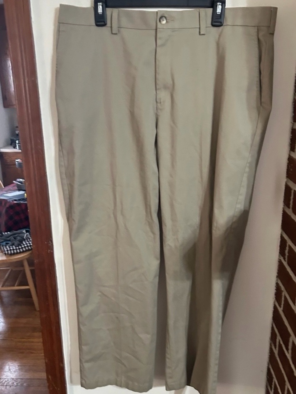 Croft & Barrow men's size 38 x 30
Khaki pants